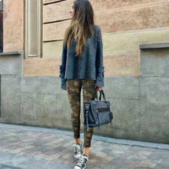 Universal Thread Jeans Camo High-Rise Straight Womens Size 10/30 - Picture 11 of 15